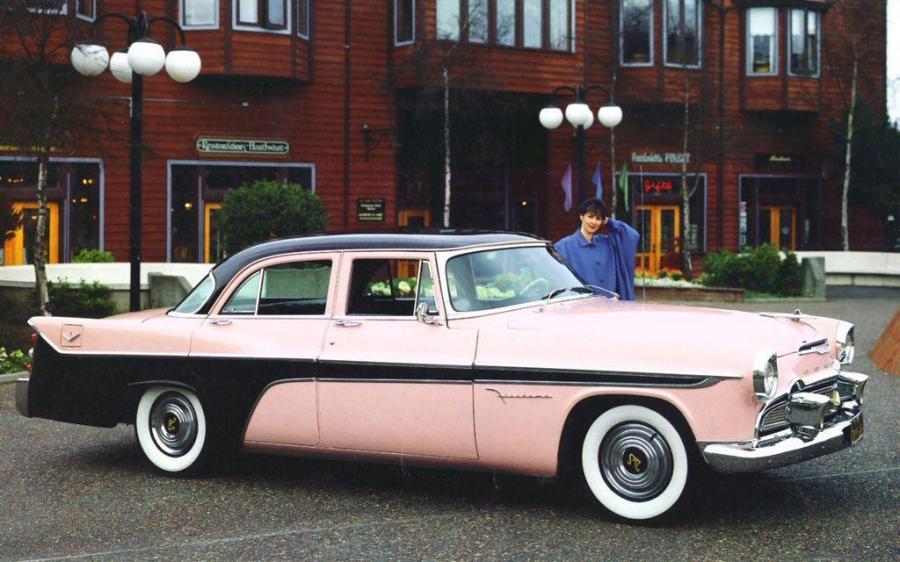 DeSoto Firedome 4-Door Sedan '1949